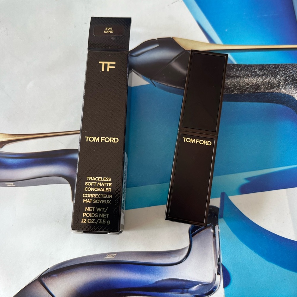 Tom Ford TRACELESS SOFT MATTE CONCEALER  4W1 SAND 3.5g BRAND NEW IN BOX